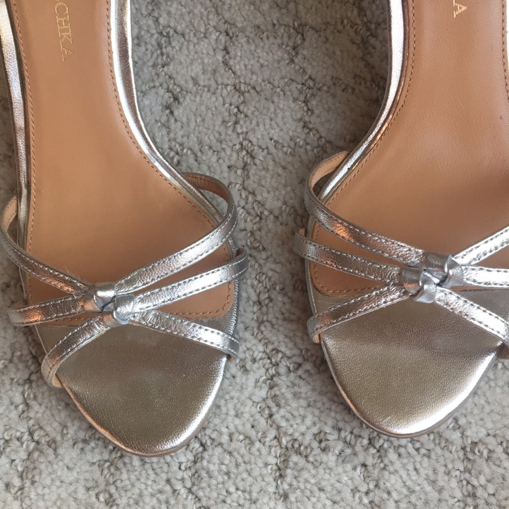 Badgley Mischka strap sandal. Offers welcomed!!